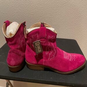 New Women’s Dingo Cowboy Booties Size 8.5